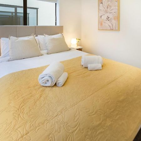 Inner City Luxury 2 Bedroom 2 Bathroom Крайстчърч Екстериор снимка